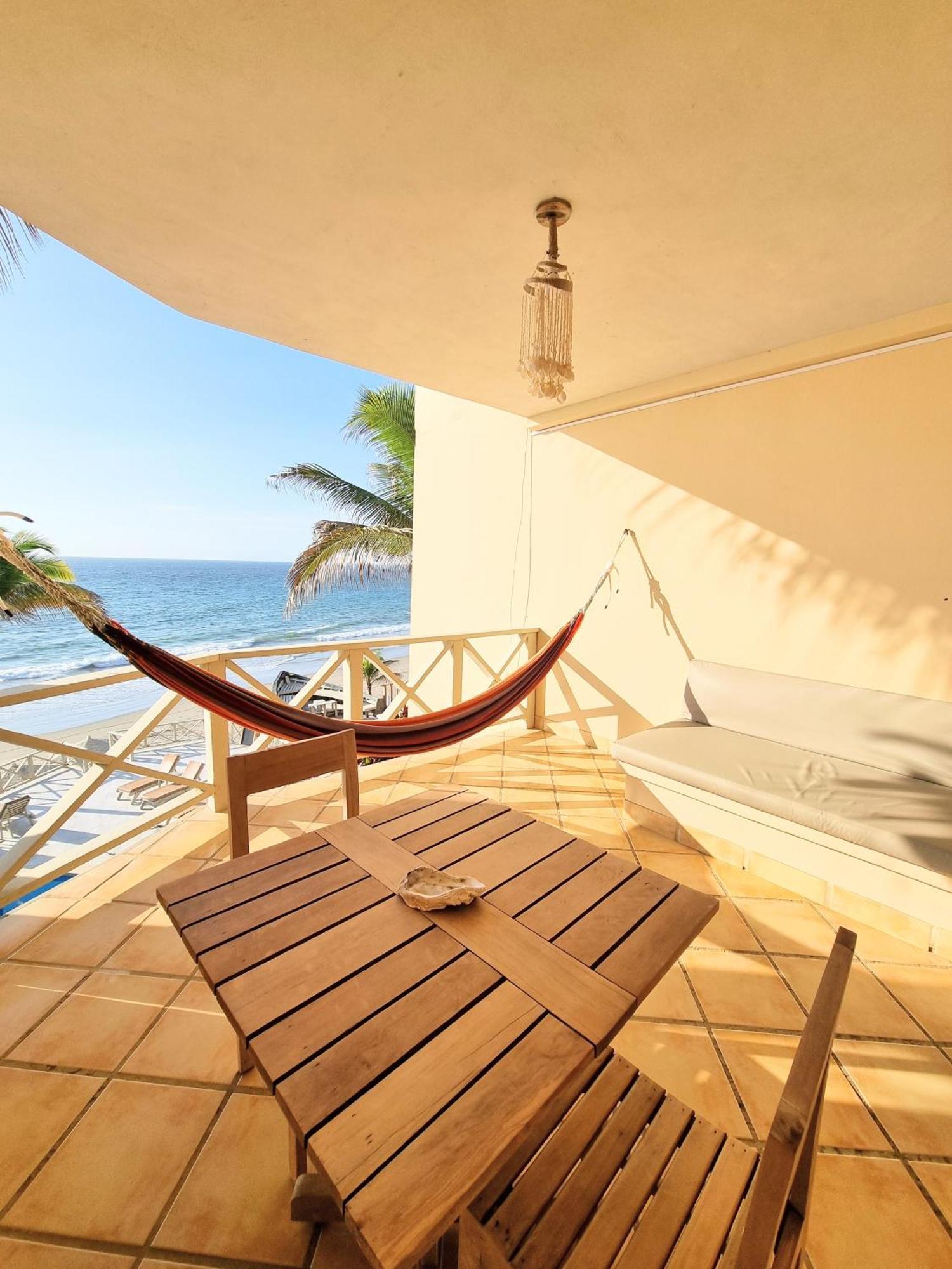 Mancora Beach Hotel (Adults Only) ภายนอก รูปภาพ